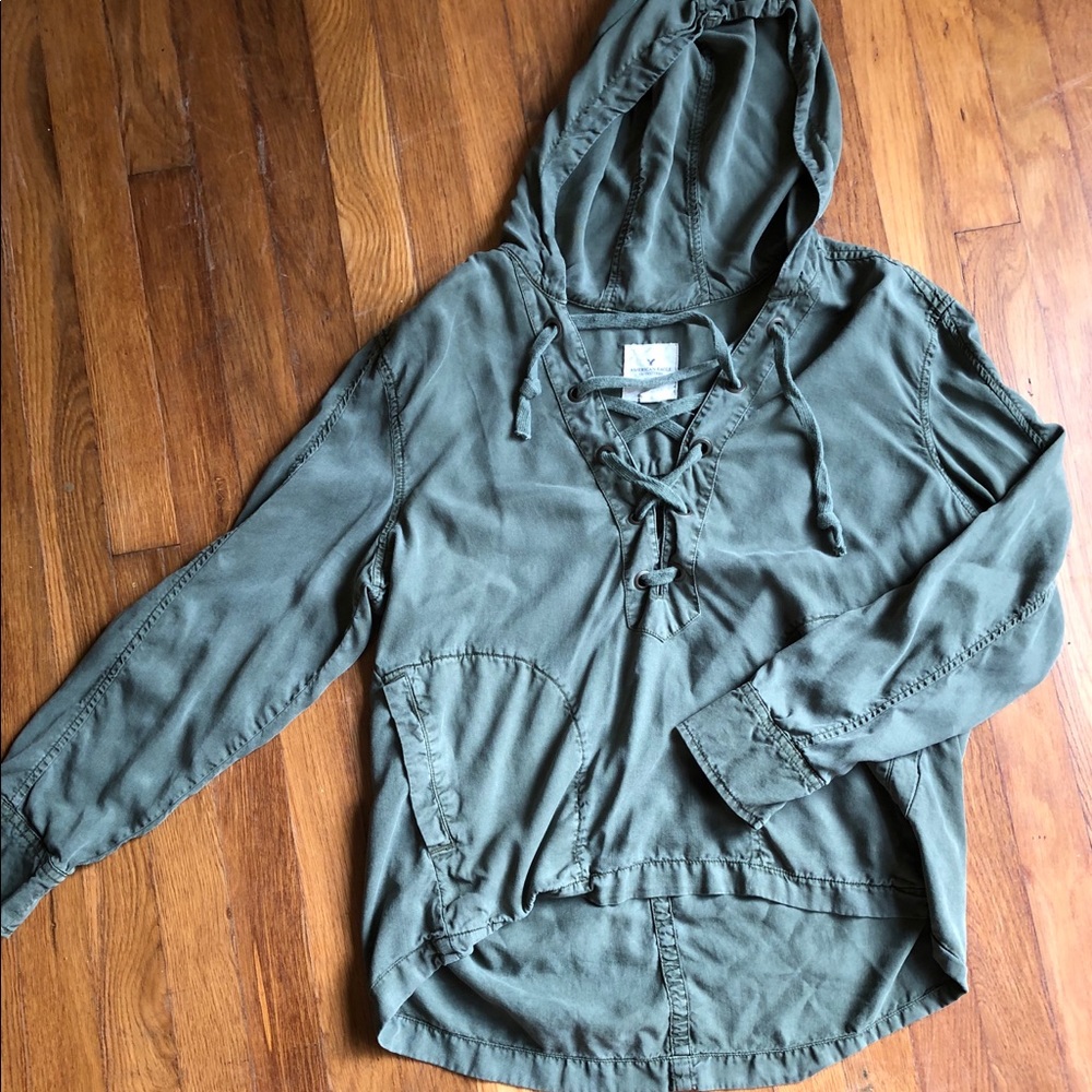 American Eagle hooded lace front pullover